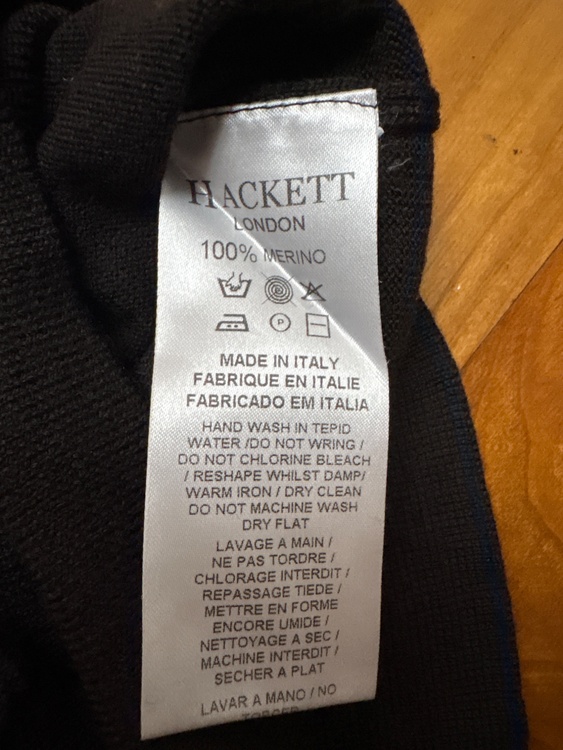 Hackett ウールセーター（古着・ファッション）の商品画像 - 査定依頼日：2026年4月27日 - 最高査定価格：2,000円