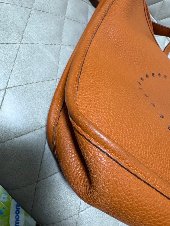 エルメス　エブリン（ブランドバッグ）の商品画像 - 査定依頼日：2025年12月15日 - 最高査定価格：240,000円