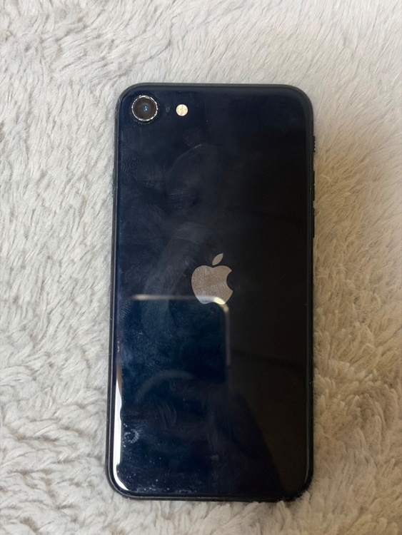 iPhoneSE 64GB au（スマホ）の商品画像 - 査定依頼日：2026年4月18日 - 最高査定価格：100,000円