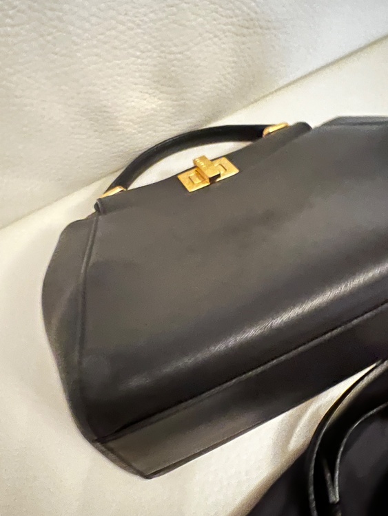 ピーカブー ミニ（ブランドバッグ）の商品画像 - 査定依頼日：2026年1月5日 - 最高査定価格：150,000円