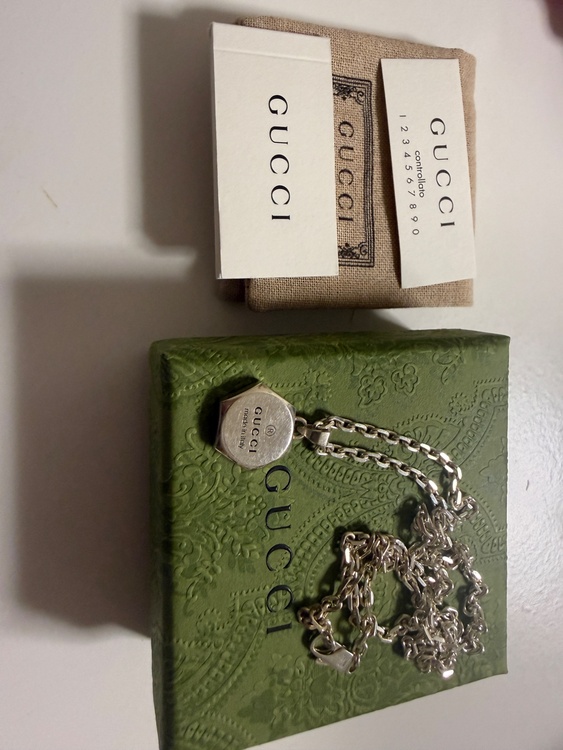 Gucci　トレードマーク ネックレス　779175 J8400 8106（金・貴金属）の商品画像 - 査定依頼日：2026年3月9日 - 最高査定価格：8,000円