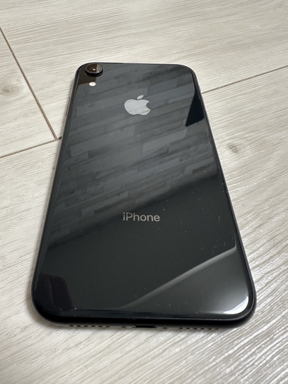 iPhoneXR 64GB SIMフリー（スマホ）の商品画像 - 査定依頼日：2026年1月25日 - 最高査定価格：8,000円