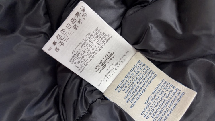 モンクレール（古着・ファッション）の商品画像 - 査定依頼日：2026年8月29日 - 最高査定価格：45,000円