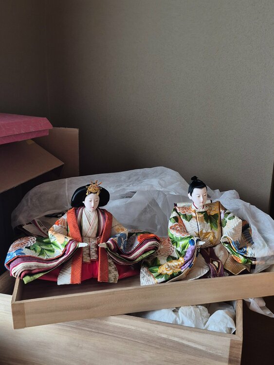 雛人形（美術品・骨董品）の商品画像 - 査定依頼日：2026年2月20日 - 最高査定価格：3,000円