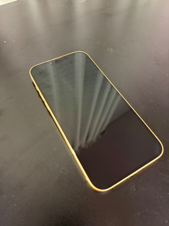 iPhone iPhone 14 Plus 128GB SIMフリー（スマホ）の商品画像 - 査定依頼日：2026年7月23日 - 最高査定価格：45,000円