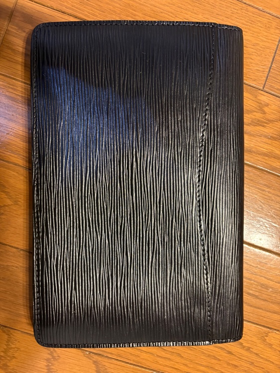 ルイヴィトン エピ （ブランドバッグ）の商品画像 - 査定依頼日：2026年2月22日 - 最高査定価格：12,000円