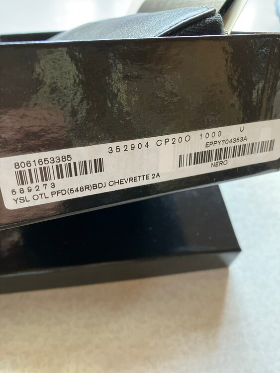 イブサンローラン  （ブランドバッグ）の商品画像 - 査定依頼日：2025年4月18日 - 最高査定価格：25,000円