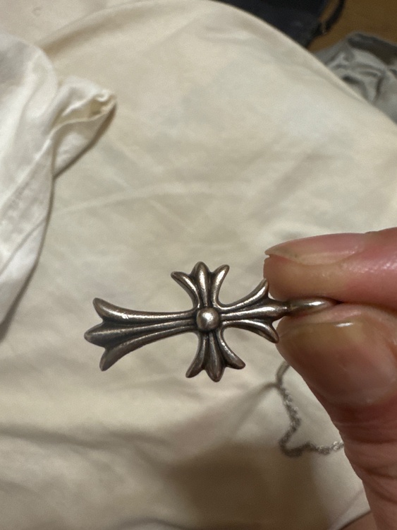 ファットクロス/タイニーファットクロスチャーム（宝石）の商品画像 - 査定依頼日：2026年2月27日 - 最高査定価格：100,000円