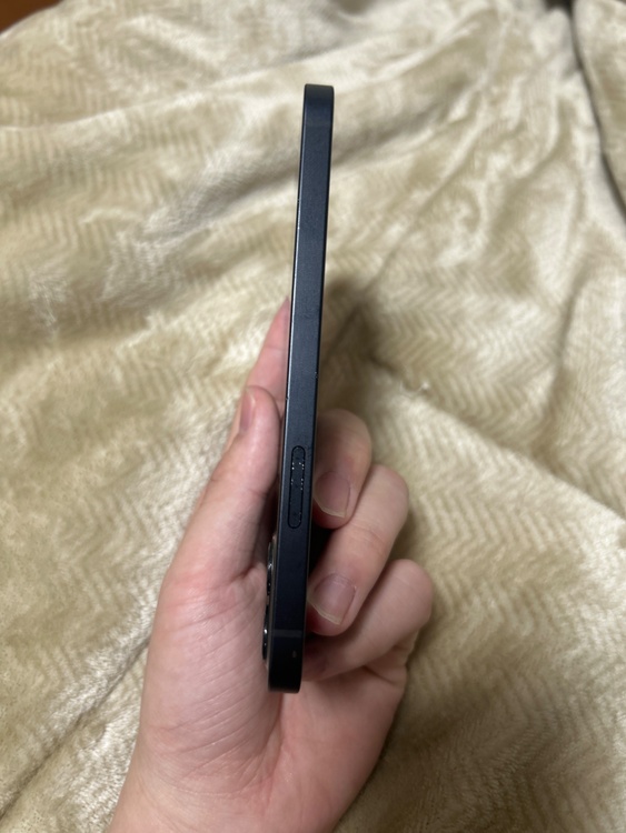 iPhone 12 64GB docomo（スマホ）の商品画像 - 査定依頼日：2026年2月4日 - 最高査定価格：20,000円