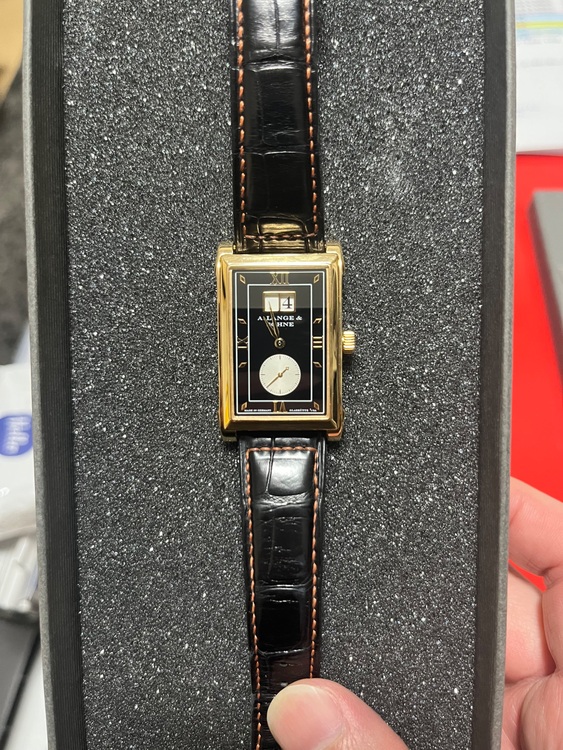 ランゲ＆ゾーネ カバレット 107.03（高級時計）の商品画像 - 査定依頼日：2025年10月13日 - 最高査定価格：2,600,000円