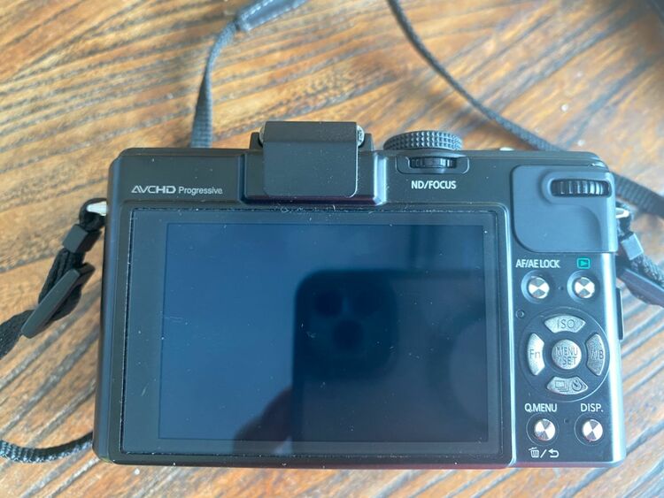 LUMIX　DXC-LX7（カメラ）の商品画像 - 査定依頼日：2025年7月16日 - 最高査定価格：20,000円