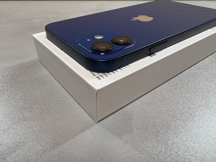 iPhone iPhone 12 64GB SIMフリー（スマホ）の商品画像 - 査定依頼日：2026年8月9日 - 最高査定価格：25,000円