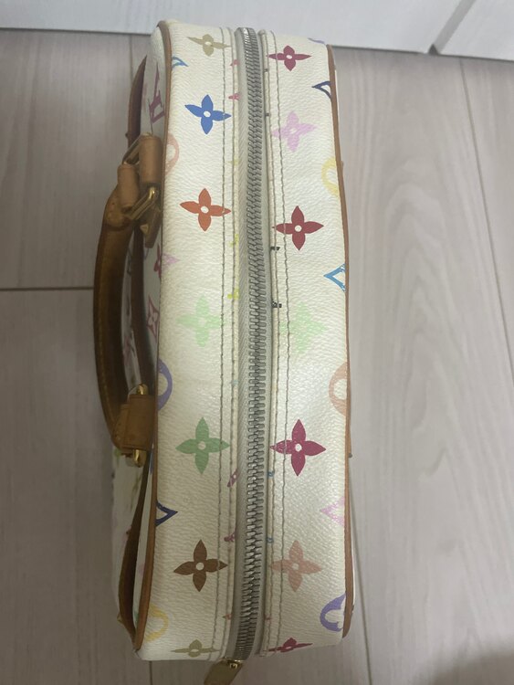 ルイヴィトン マルチカラー （ブランドバッグ）の商品画像 - 査定依頼日：2025年4月3日 - 最高査定価格：150,000円