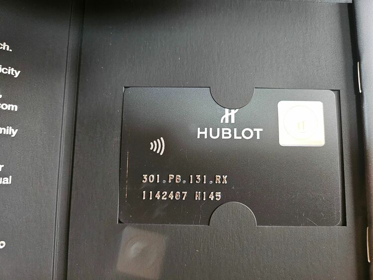 ウブロ ビックバン 1142487H14（高級時計）の商品画像 - 査定依頼日：2025年10月17日 - 最高査定価格：1,740,000円