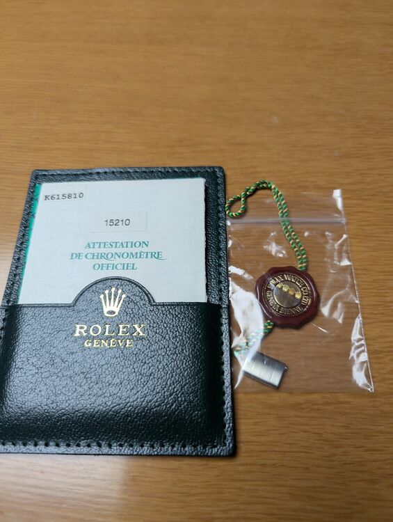 ロレックス パーペチュアルデイト 15210（高級時計）の商品画像 - 査定依頼日：2025年8月6日 - 最高査定価格：700,000円