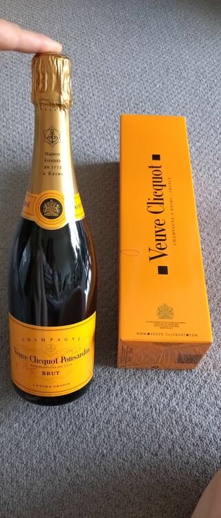 イエローラベル（お酒）の商品画像 - 査定依頼日：2025年6月19日 - 最高査定価格：3,000円