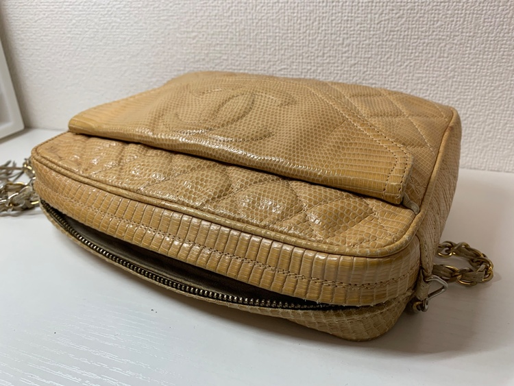 リザード　ベージュ（ブランドバッグ）の商品画像 - 査定依頼日：2026年3月18日 - 最高査定価格：160,000円