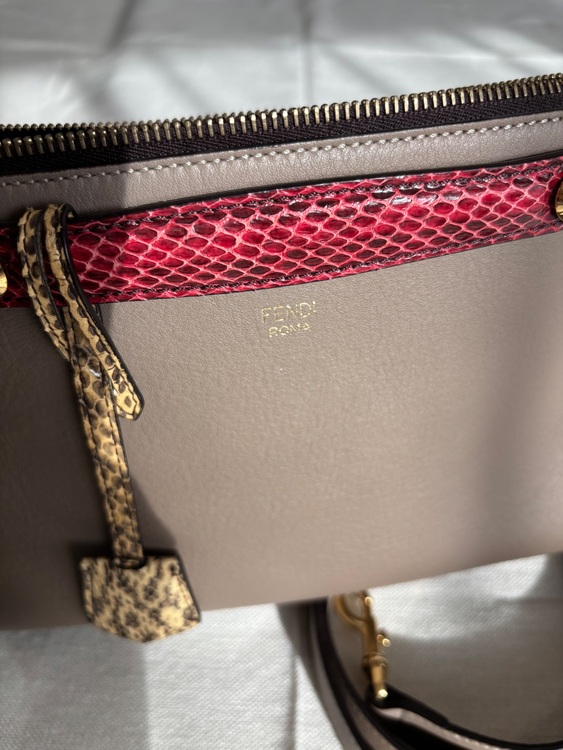 バイザウェイ　パイソン　限定品（ブランドバッグ）の商品画像 - 査定依頼日：2025年10月20日 - 最高査定価格：75,000円