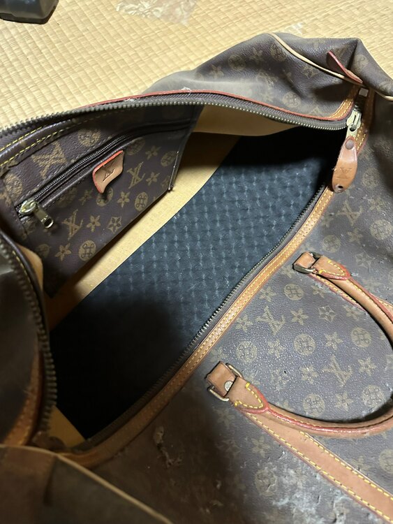 バッグ（ブランドバッグ）の商品画像 - 査定依頼日：2025年5月30日 - 最高査定価格：14,000円