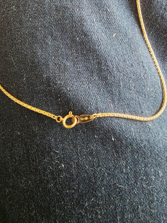 750（金・貴金属）の商品画像 - 査定依頼日：2026年1月19日 - 最高査定価格：25,000円