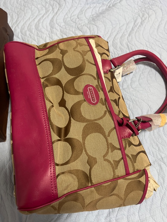 その他 コーチ （ブランドバッグ）の商品画像 - 査定依頼日：2025年8月5日 - 最高査定価格：3,500円