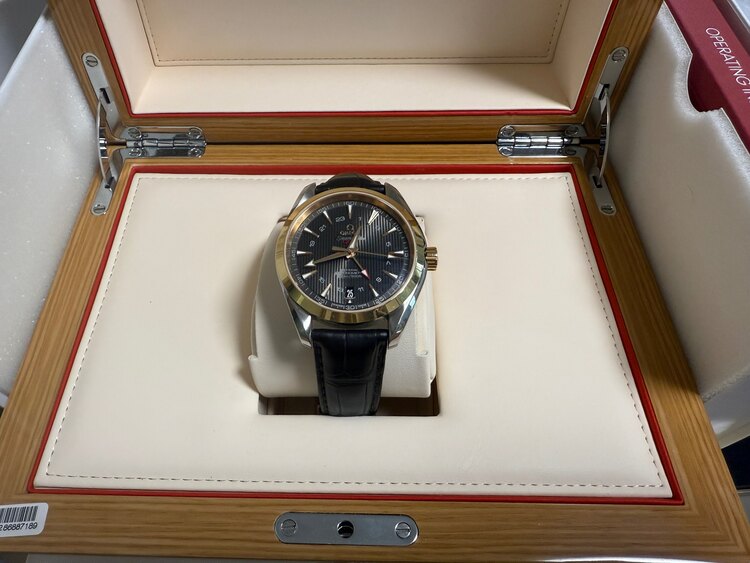 Seamaster Aqua Terra GMT（高級時計）の商品画像 - 査定依頼日：2025年5月25日 - 最高査定価格：1,450,000円