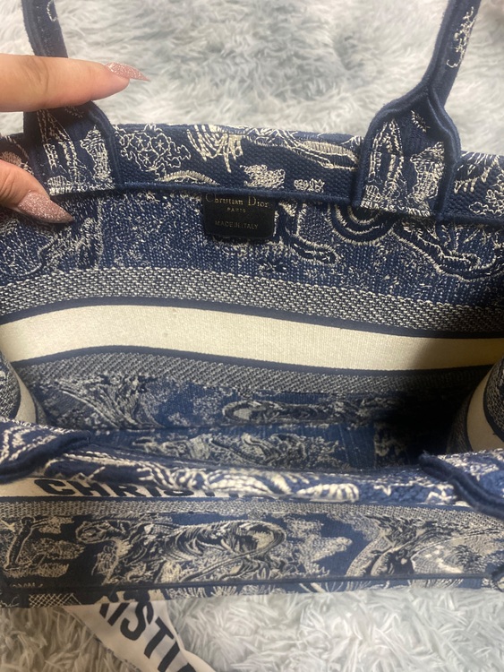 ディオール  （ブランドバッグ）の商品画像 - 査定依頼日：2025年7月15日 - 最高査定価格：160,000円