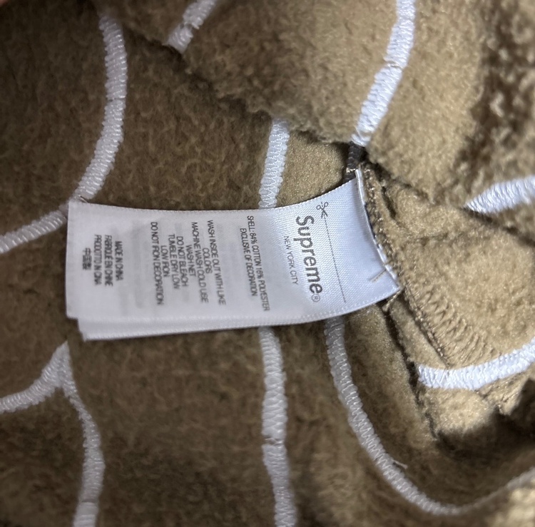 supreme big logo zip up hooded（古着・ファッション）の商品画像 - 査定依頼日：2026年8月23日 - 最高査定価格：16,000円