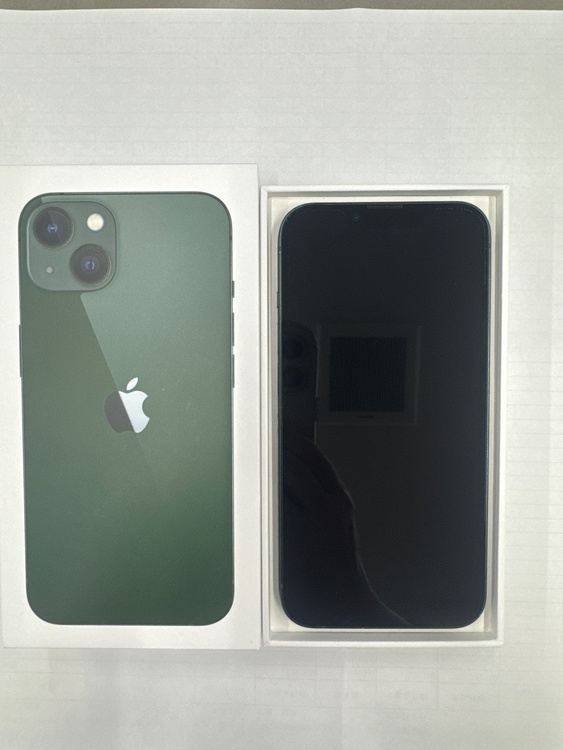 iPhone iPhone 13 128GB Softbank（スマホ）の商品画像 - 査定依頼日：2026年9月15日 - 最高査定価格：35,500円