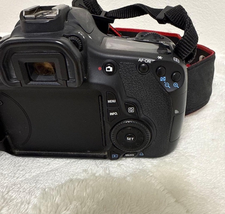 Canon EOS60D（カメラ）の商品画像 - 査定依頼日：2026年2月23日 - 最高査定価格：15,000円