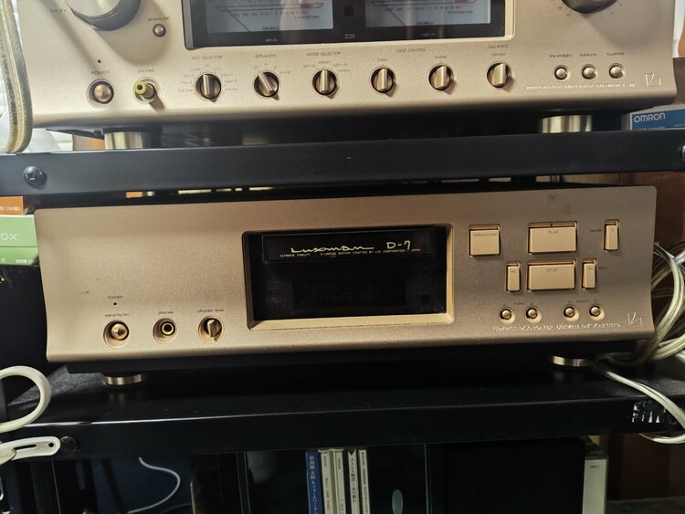LUXMAN D7（オーディオ・スピーカー）の商品画像 - 査定依頼日：2026年2月1日 - 最高査定価格：70,000円