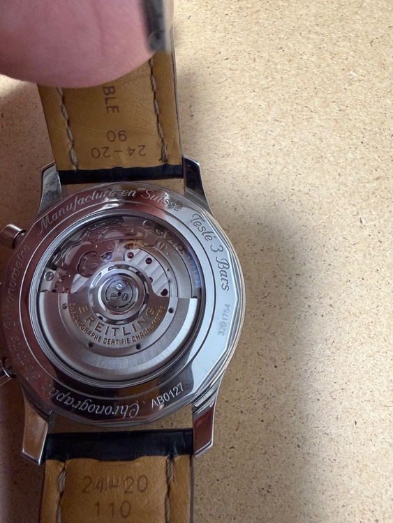 ナビタイマー　AB0127（高級時計）の商品画像 - 査定依頼日：2026年1月31日 - 最高査定価格：660,000円