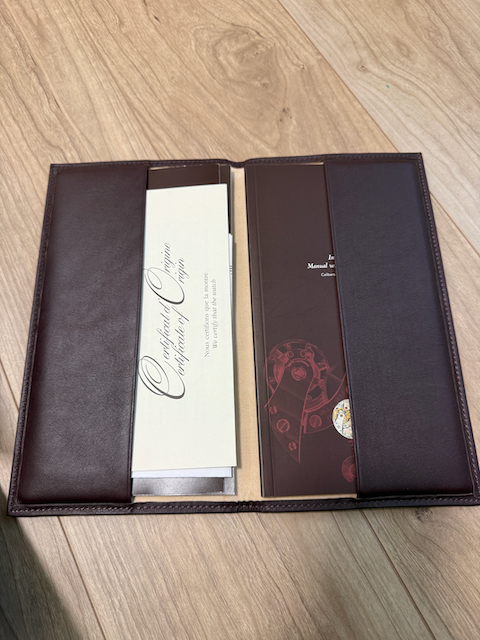 パテックフィリップ カラトラバ 5196R-00（高級時計）の商品画像 - 査定依頼日：2025年3月15日 - 最高査定価格：2,800,000円