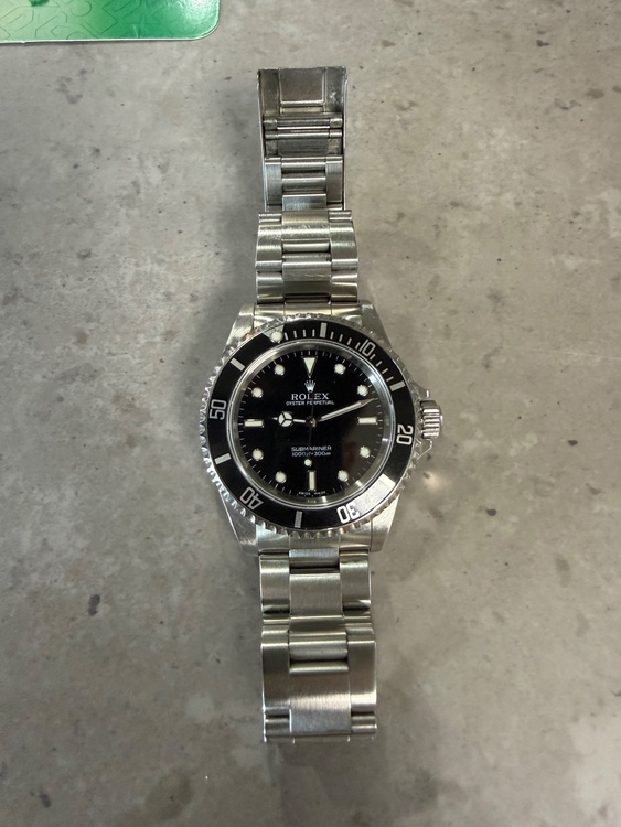 ロレックス サブマリーナー 14060（高級時計）の商品画像 - 査定依頼日：2026年2月19日 - 最高査定価格：1,600,000円