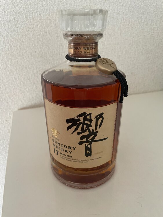 ウイスキー サントリー響 （お酒）の商品画像 - 査定依頼日：2025年2月1日 - 最高査定価格：41,000円