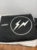Gallery1950 x fragment design フロア クッション カラーブラック（家具・寝具）の商品画像 - 査定依頼日：2026年9月14日 - 最高査定価格：100,000円