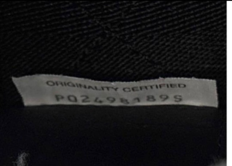 希少！ボッテガナイロンカセットバック黒（ブランドバッグ）の商品画像 - 査定依頼日：2026年1月28日 - 最高査定価格：85,000円