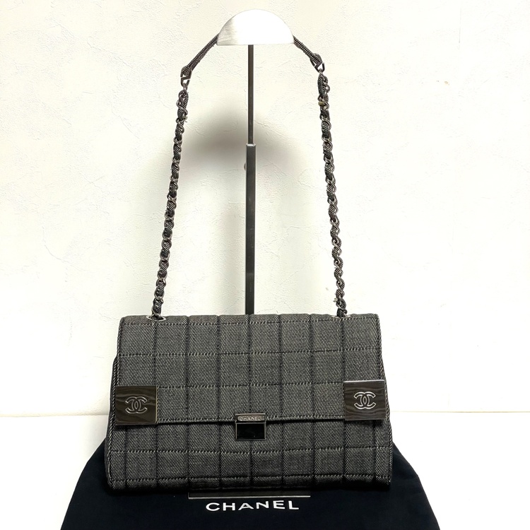 チョコバー チェーンフラップ デニムバッグ（ブランドバッグ）の商品画像 - 査定依頼日：2026年2月10日 - 最高査定価格：140,000円