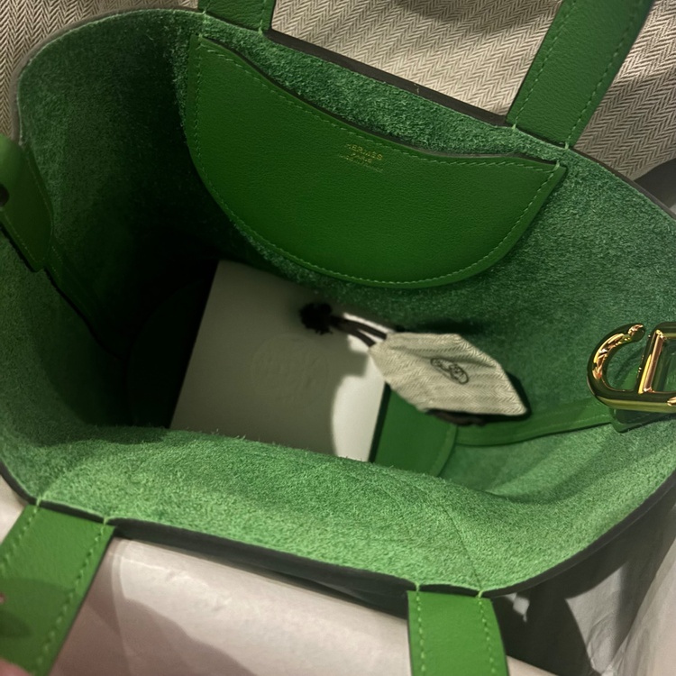 インザループ18（ブランドバッグ）の商品画像 - 査定依頼日：2025年12月27日 - 最高査定価格：430,000円