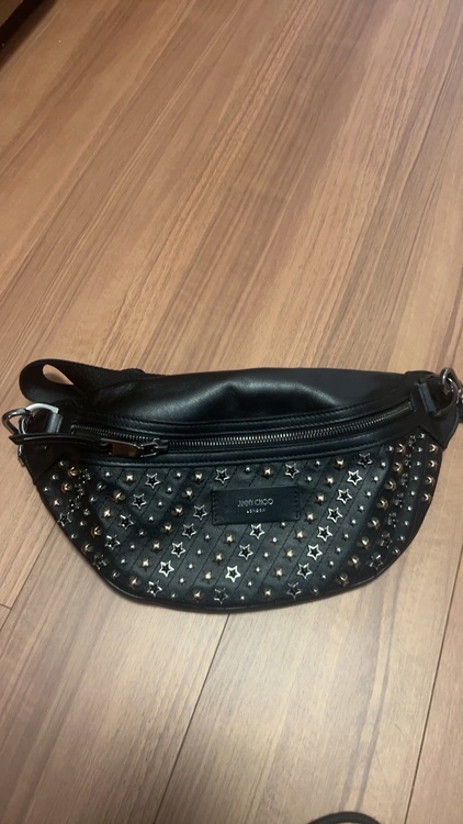 ジミーチュウ  （ブランドバッグ）の商品画像 - 査定依頼日：2025年10月3日 - 最高査定価格：22,000円