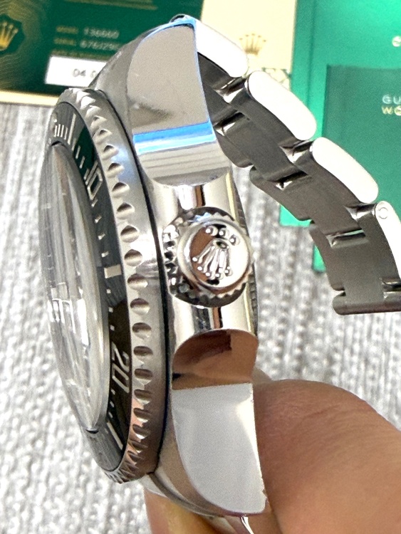 ロレックス シードゥエラー 136660（高級時計）の商品画像 - 査定依頼日：2026年3月14日 - 最高査定価格：2,280,000円