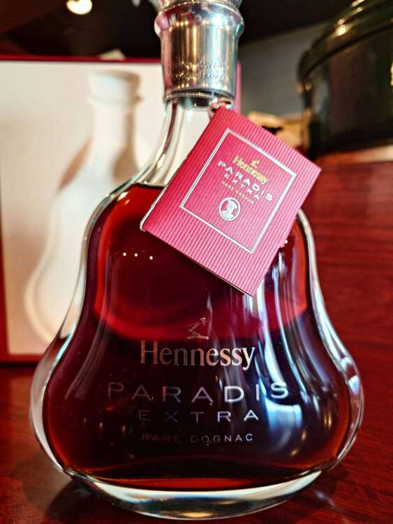 ブランデー ヘネシー （お酒）の商品画像 - 査定依頼日：2025年2月21日 - 最高査定価格：80,000円