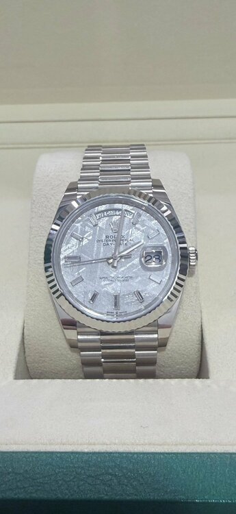 ロレックス デイデイト 22823（高級時計）の商品画像 - 査定依頼日：2026年1月30日 - 最高査定価格：10,500,000円