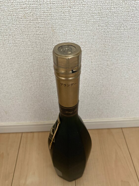 REMY MARTIN SUPERIEUR（お酒）の商品画像 - 査定依頼日：2025年2月23日 - 最高査定価格：3,500円