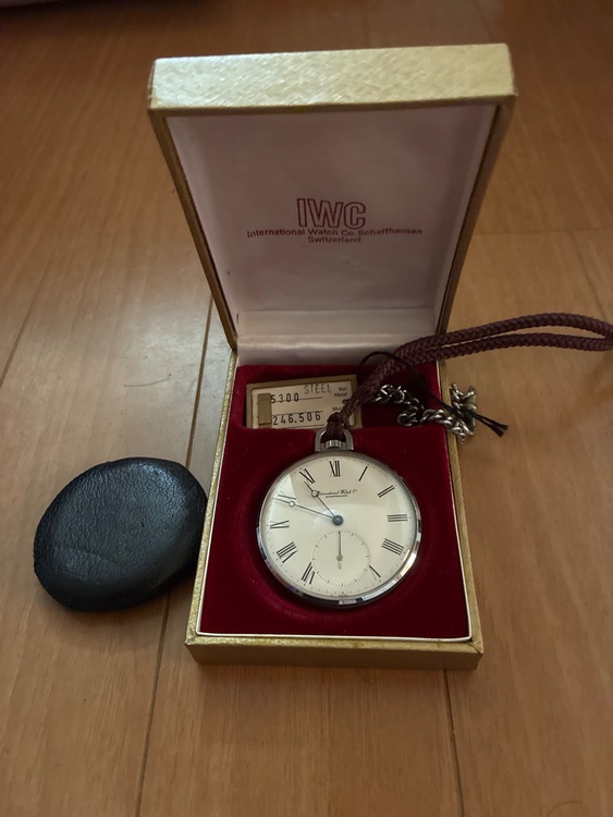 IWC その他 530（高級時計）の商品画像 - 査定依頼日：2025年11月2日 - 最高査定価格：200,000円