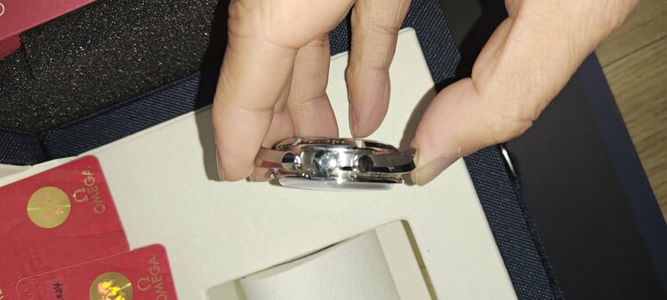 スヌーピースピードマスター（高級時計）の商品画像 - 査定依頼日：2026年2月25日 - 最高査定価格：2,050,000円