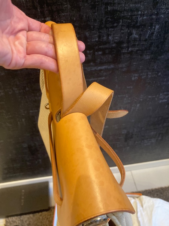 エルメス エールバッグ （ブランドバッグ）の商品画像 - 査定依頼日：2025年6月27日 - 最高査定価格：90,000円