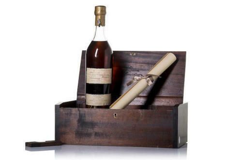 ブランデー クルボアジェ （お酒）の商品画像 - 査定依頼日：2026年2月19日 - 最高査定価格：135,000円