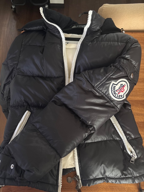 ダウンジャケット（古着・ファッション）の商品画像 - 査定依頼日：2025年11月18日 - 最高査定価格：5,000円