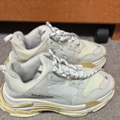 バレンシアガ  （ブランドバッグ）の商品画像 - 査定依頼日：2025年12月21日 - 最高査定価格：50,000円